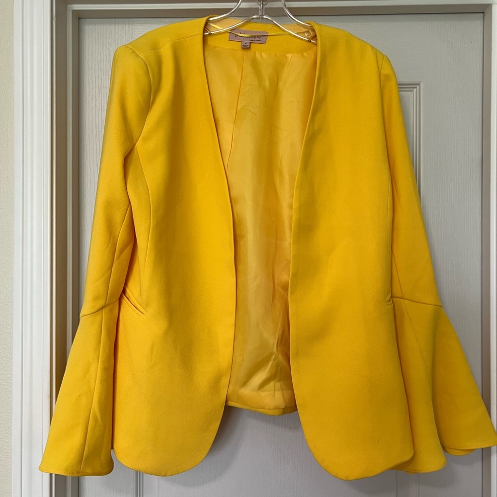 COPY - Philosophy size 6 yellow blazer • flared sleeves • worn once